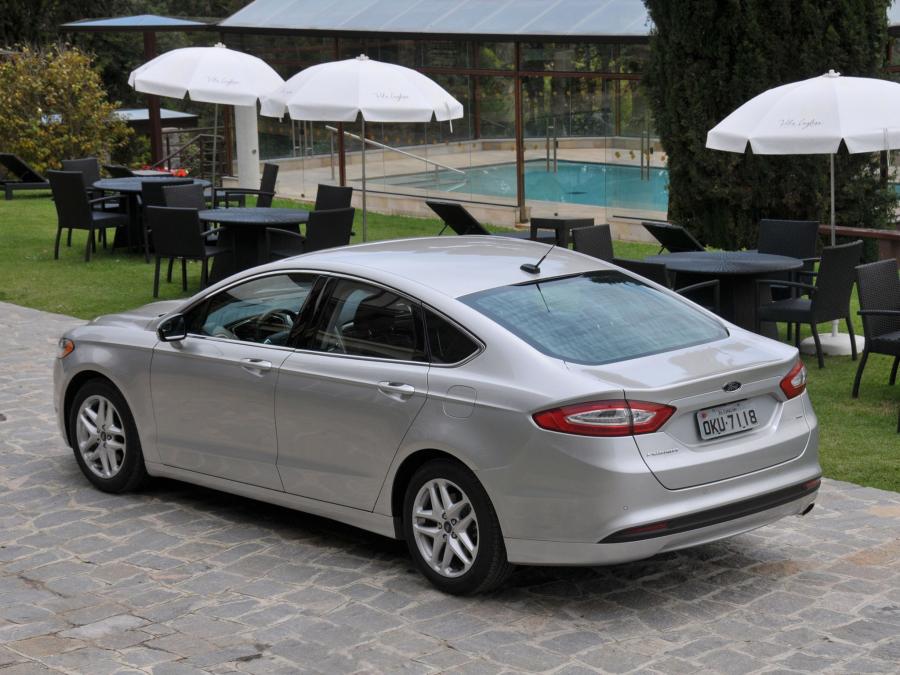  Ford Fusion 2013 года  (BR) (фото 22 из 27)